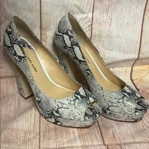 Gianni Bini Heels